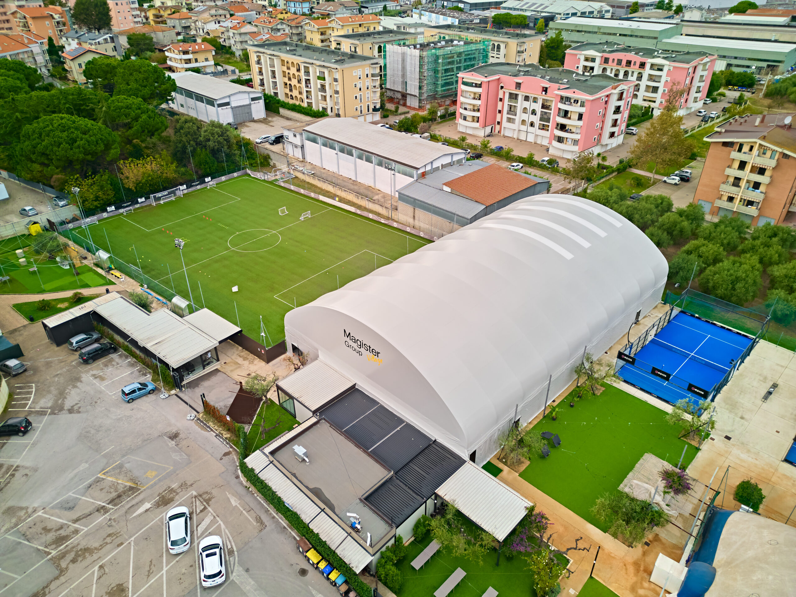 Ecover Ltd: Customized sports roofing